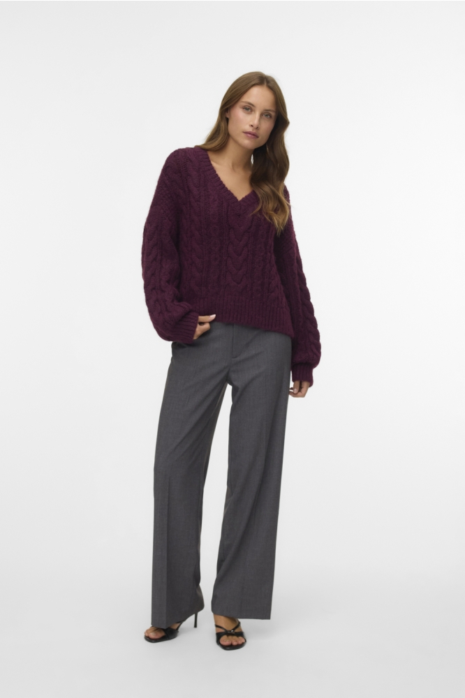 Vero Moda grijze dames broek | Model vooraanzicht