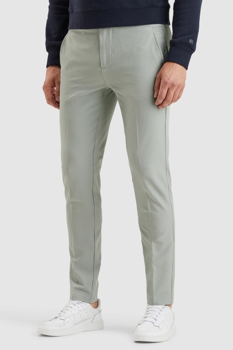 Cast Iron beige heren broek | Model zijaanzicht