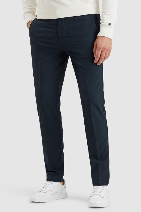 Cast Iron blauwe heren broek | Model vooraanzicht