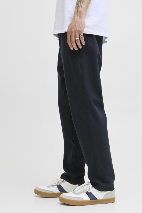 Jack & Jones blauwe heren broek | Model zijaanzicht