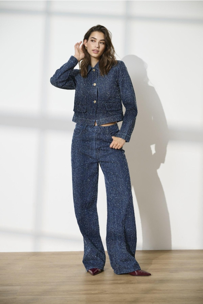 Jacqueline de Yong blauwe dames jeans | Model