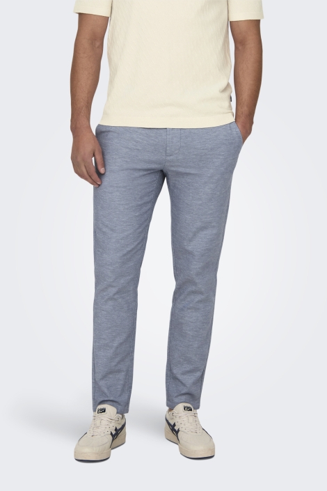 Only & Sons blauwe heren broek | Model vooraanzicht