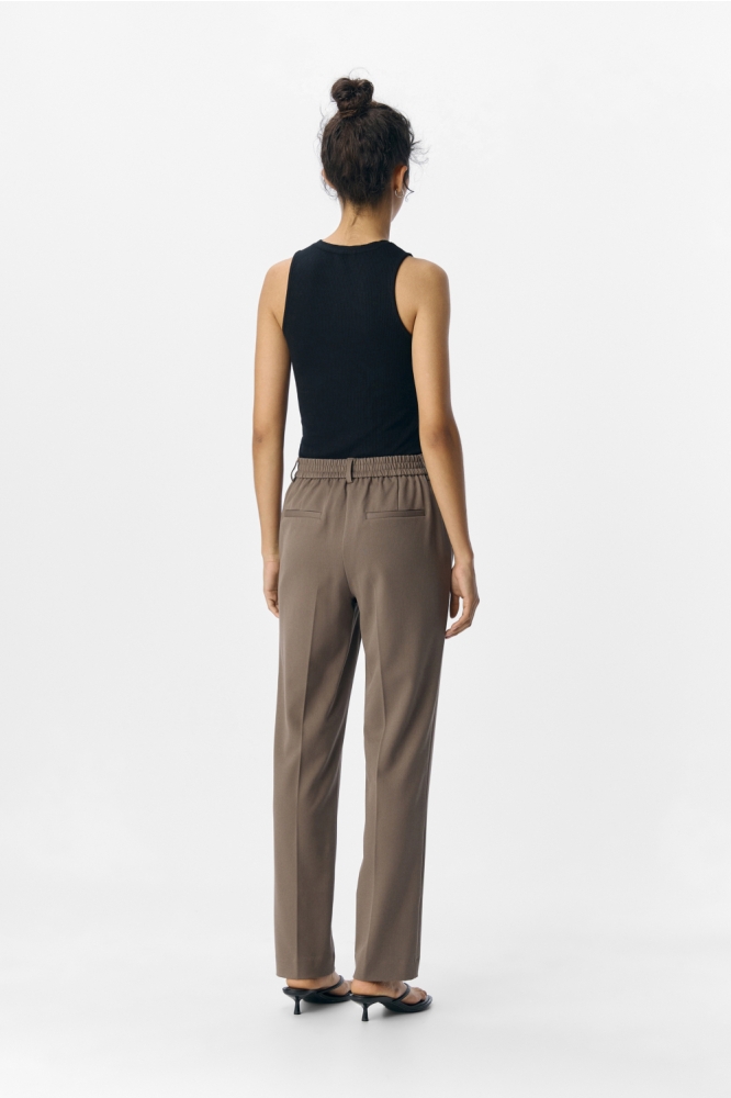 Object groene dames broek | Model