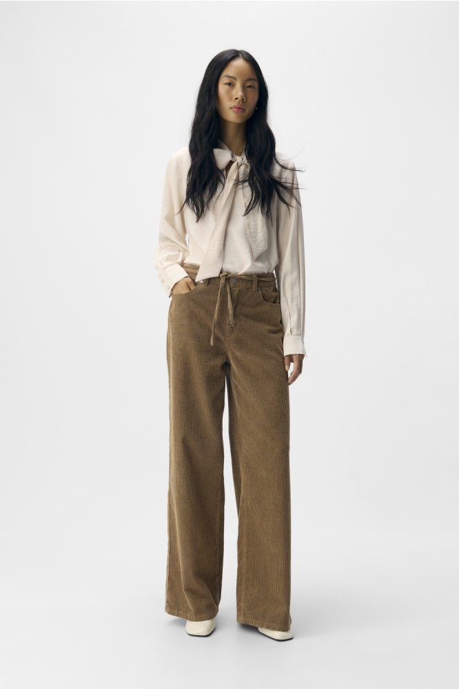 Object camel dames broek | Model