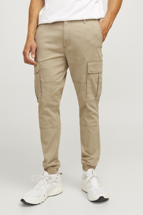 JJ Rebel camel heren broek | Model vooraanzicht