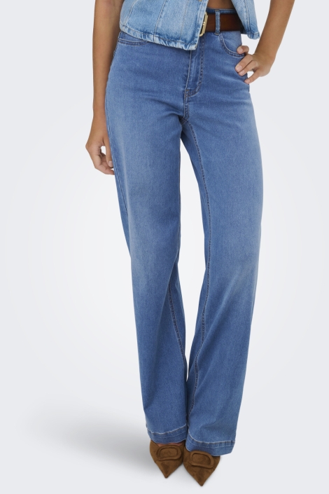 Only blauwe dames jeans | Model vooraanzicht