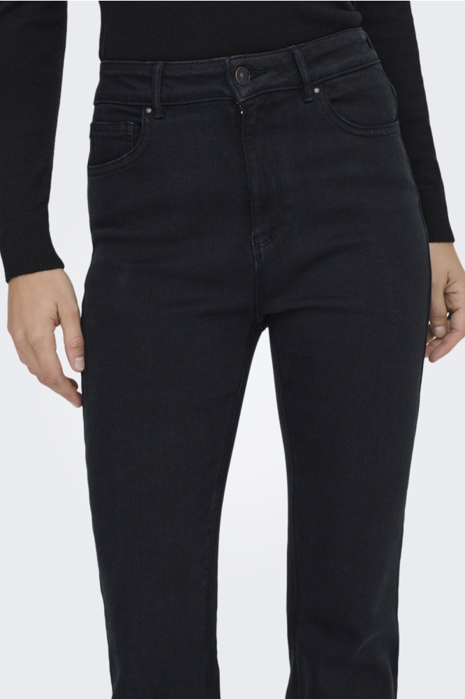 Only blauwe dames jeans | Model vooraanzicht