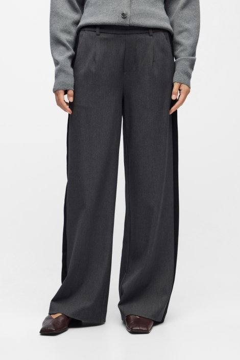 Object grijze dames broek | Model vooraanzicht