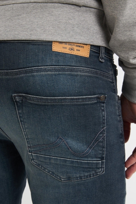 Petrol Industries blauwe heren jeans | Close up