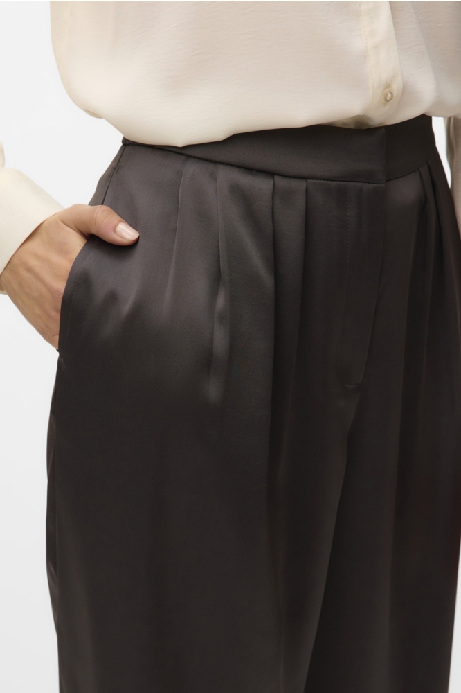 Vero Moda grijze dames broek | Close up