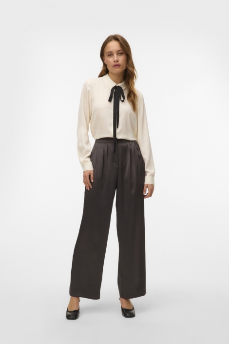 Vero Moda grijze dames broek | Model