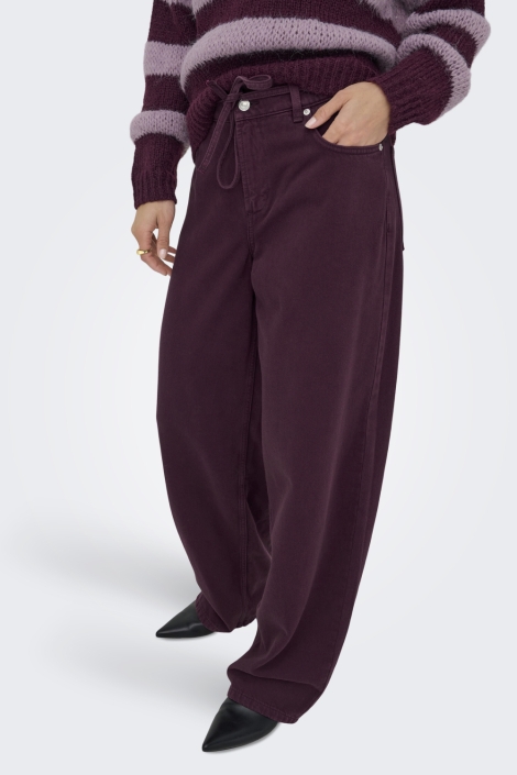 Only bordeaux dames jeans | Model vooraanzicht