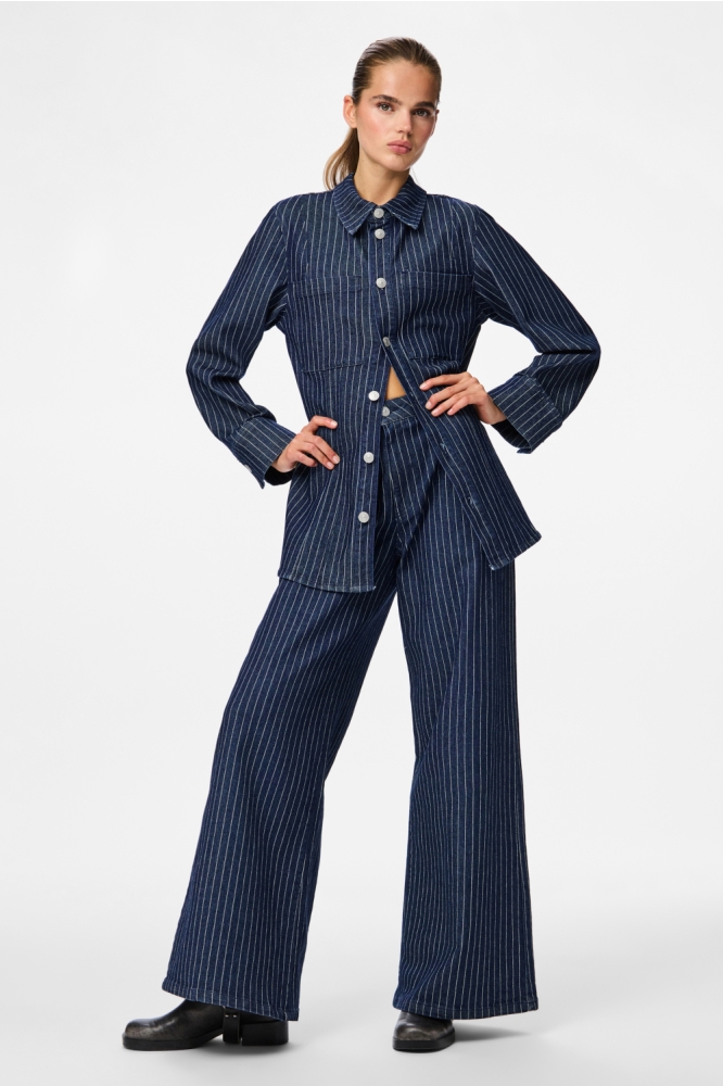 Pieces blauwe dames jeans | Model