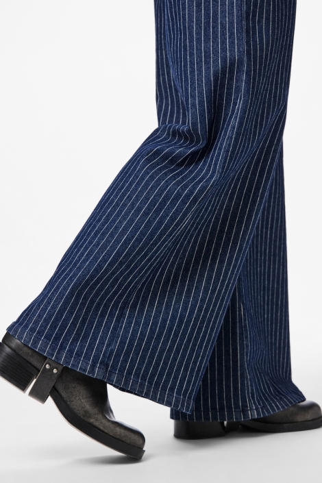 Pieces blauwe dames jeans | Close up