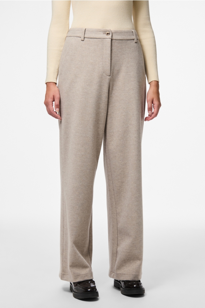 Pieces grijze dames broek | Model vooraanzicht