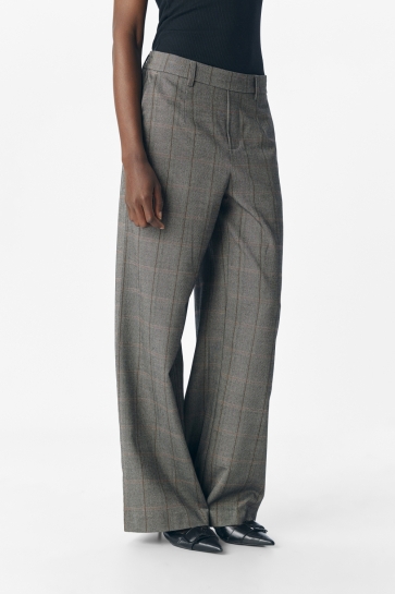 Object Broek OBJLISA WIDE PANT AOP NOOS 23040544 Black/Humus + tannin