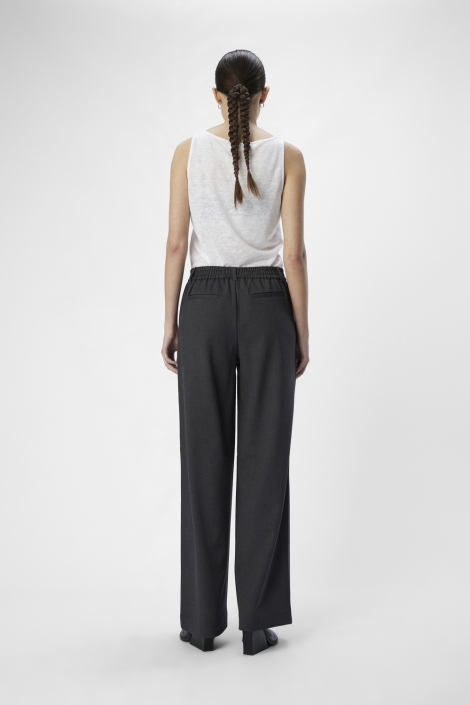 Object grijze dames broek | Model