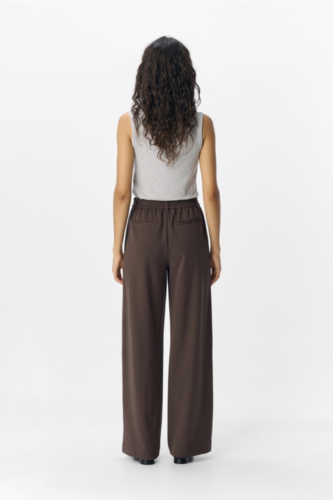 Object bruine dames broek | Model