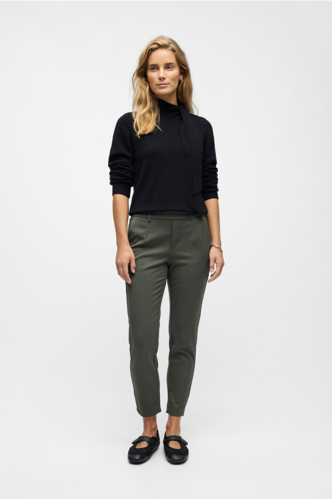 Object groene dames broek | Model