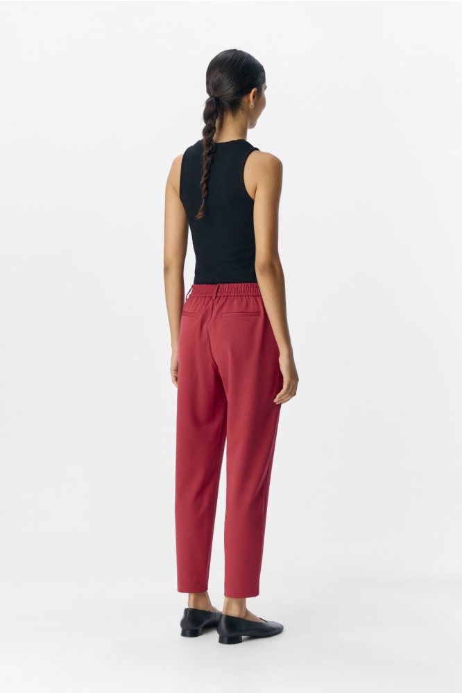 Object roze dames broek | Model zijaanzicht