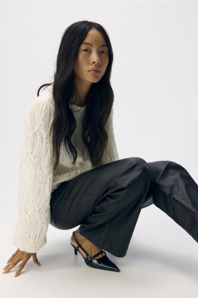 Object zwarte dames broek | Model