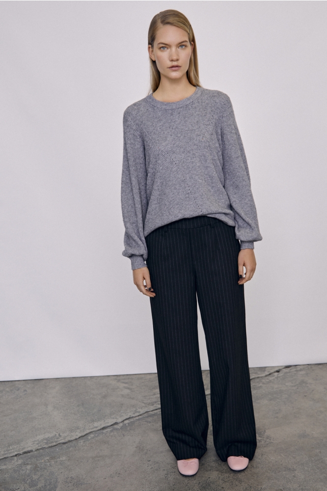 Object zwarte dames broek | Model