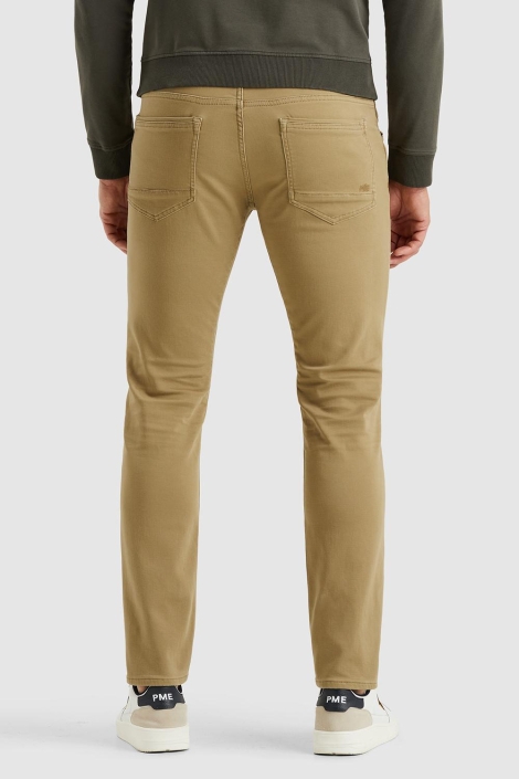 PME legend taupe heren broek | Model achteraanzicht