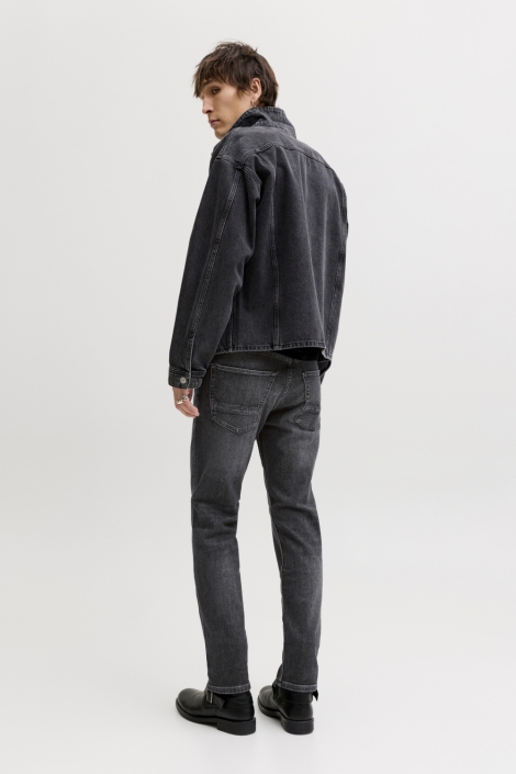 Jack & Jones zwarte heren jeans | Model