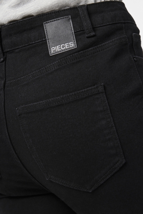 Pieces zwarte dames jeans | Close up