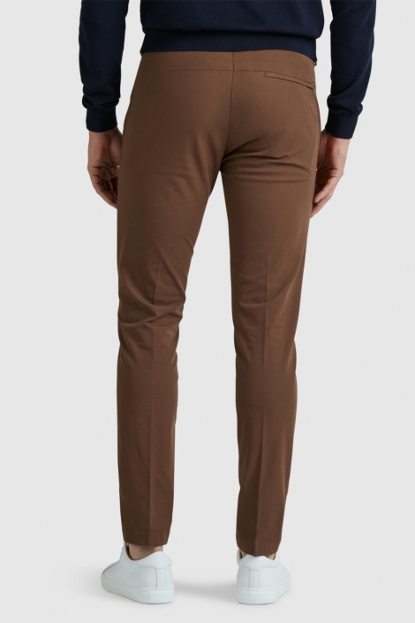Vanguard cognac heren broek | Model achteraanzicht