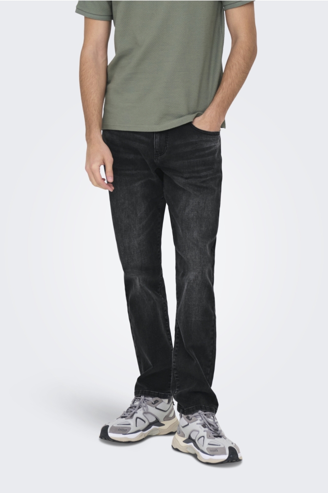 Only & Sons zwarte heren jeans | Model vooraanzicht