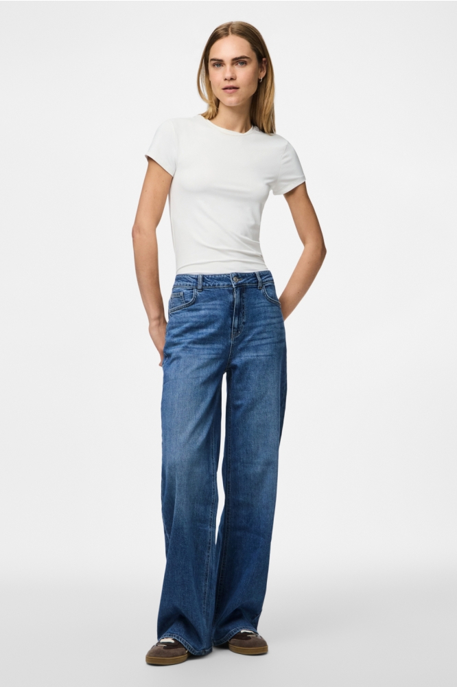 Pieces blauwe dames jeans | Model