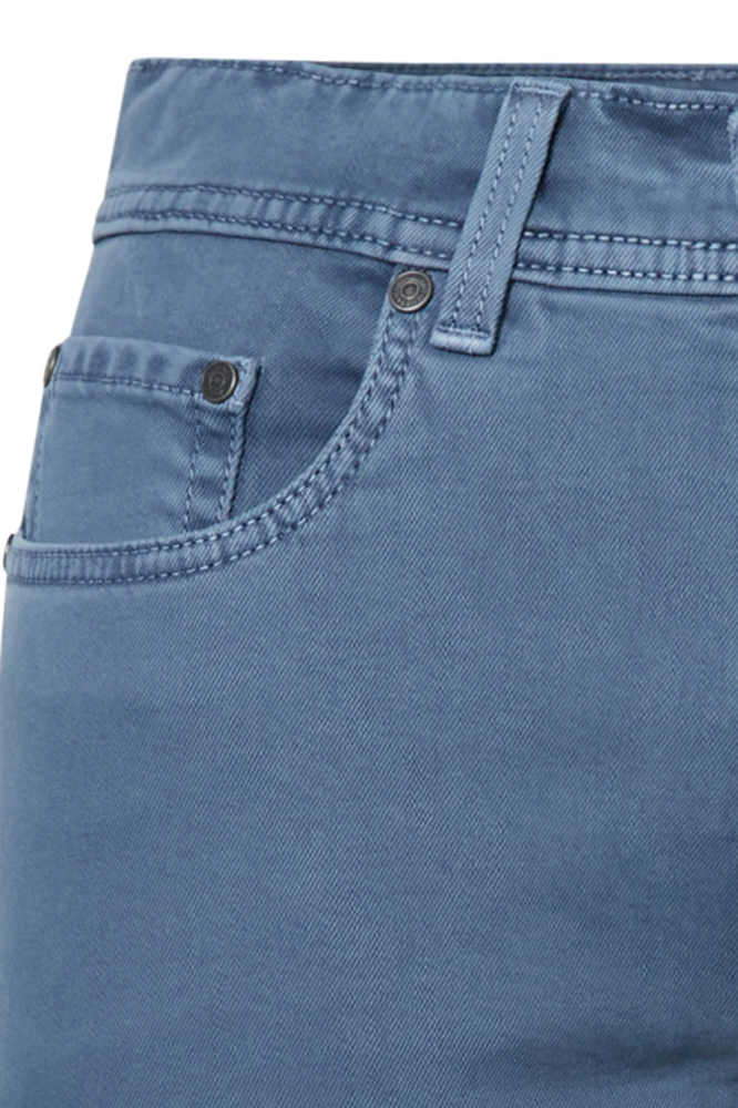 Pierre Cardin blauwe heren jeans | Close up