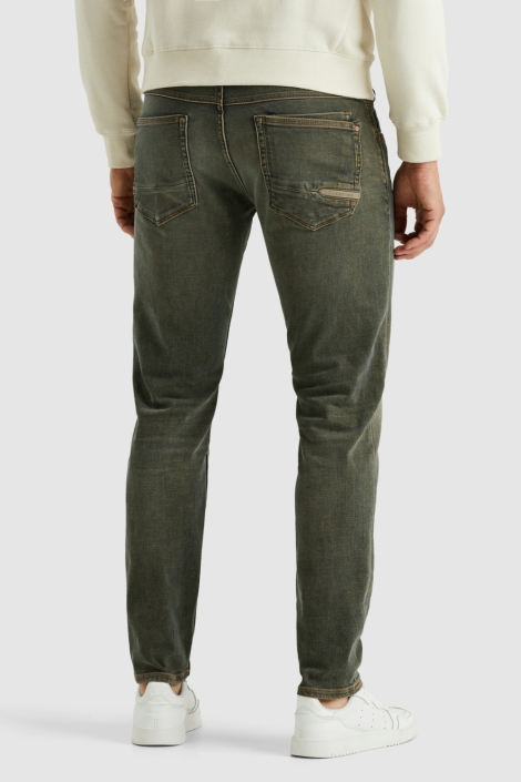 Cast Iron groene heren jeans | Model achteraanzicht