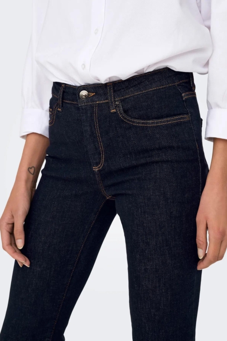 Only blauwe dames jeans | Close up