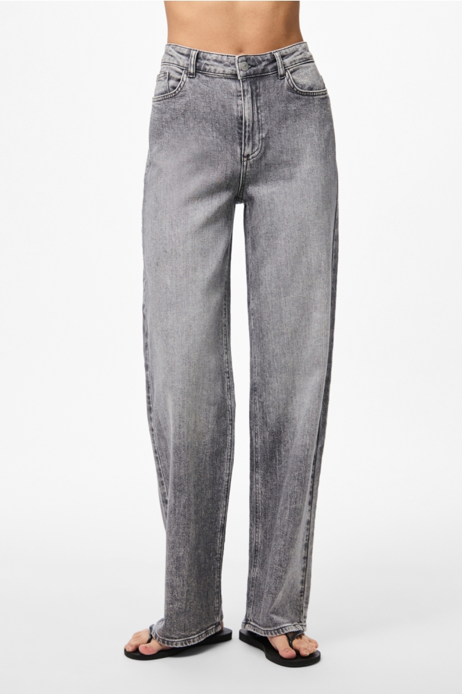 Pieces grijze dames jeans | Model vooraanzicht