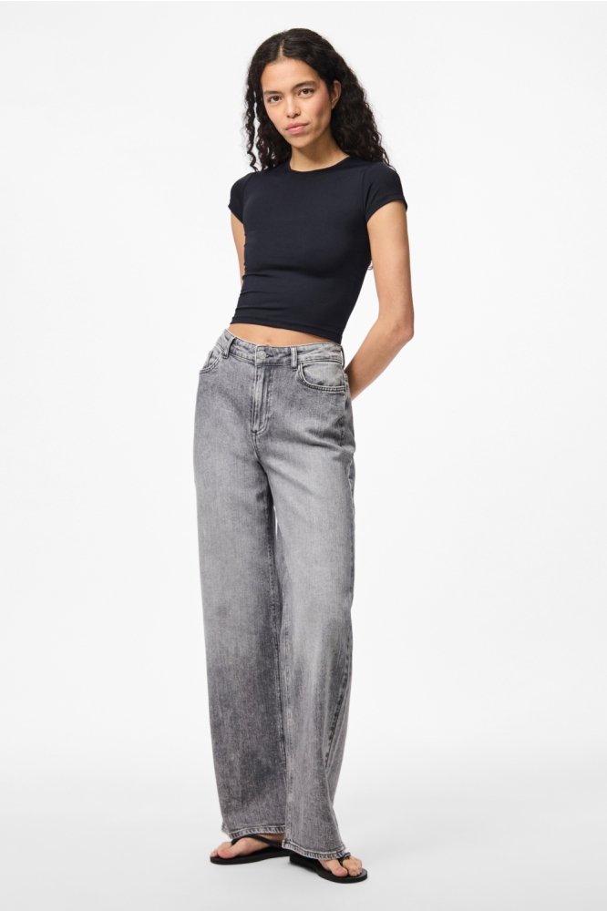 Pieces grijze dames jeans | Model