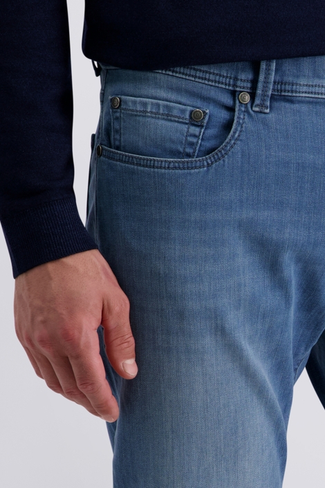 Pierre Cardin blauwe heren jeans | Close up