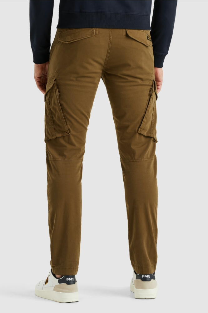 PME legend bruine heren broek | Model achteraanzicht