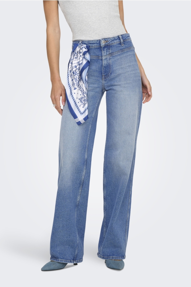 Only blauwe dames jeans | Model vooraanzicht