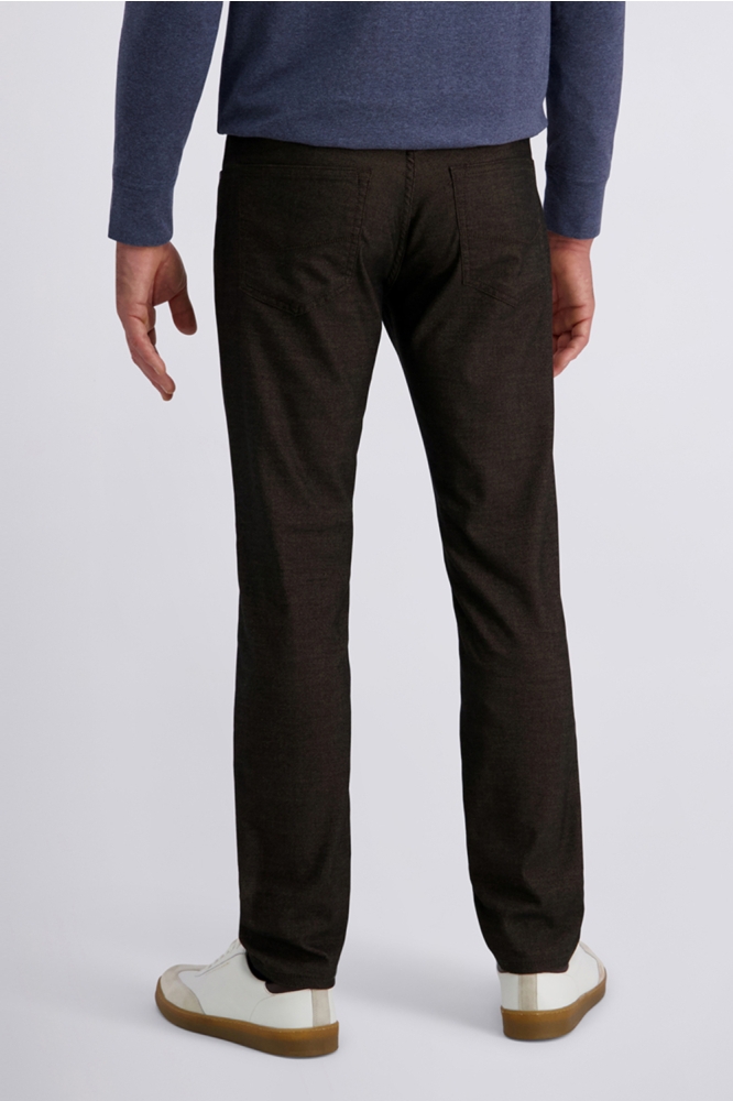 Pierre Cardin bruine heren broek | Model achteraanzicht