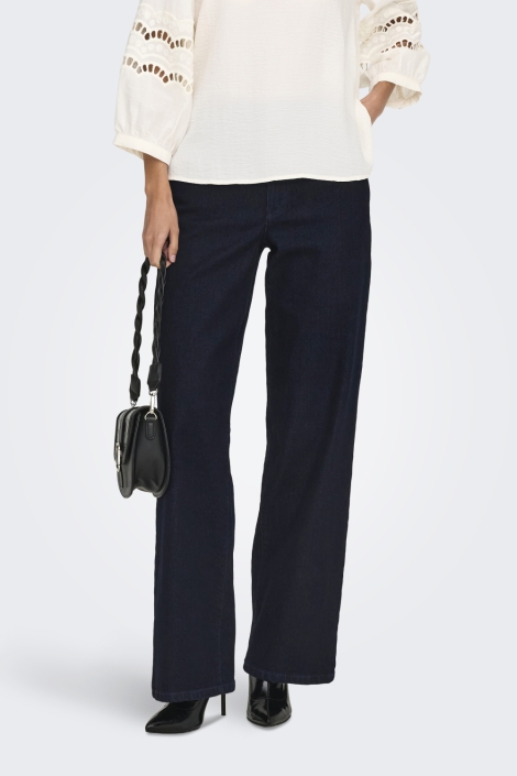 Jacqueline de Yong zwarte dames jeans | Model vooraanzicht