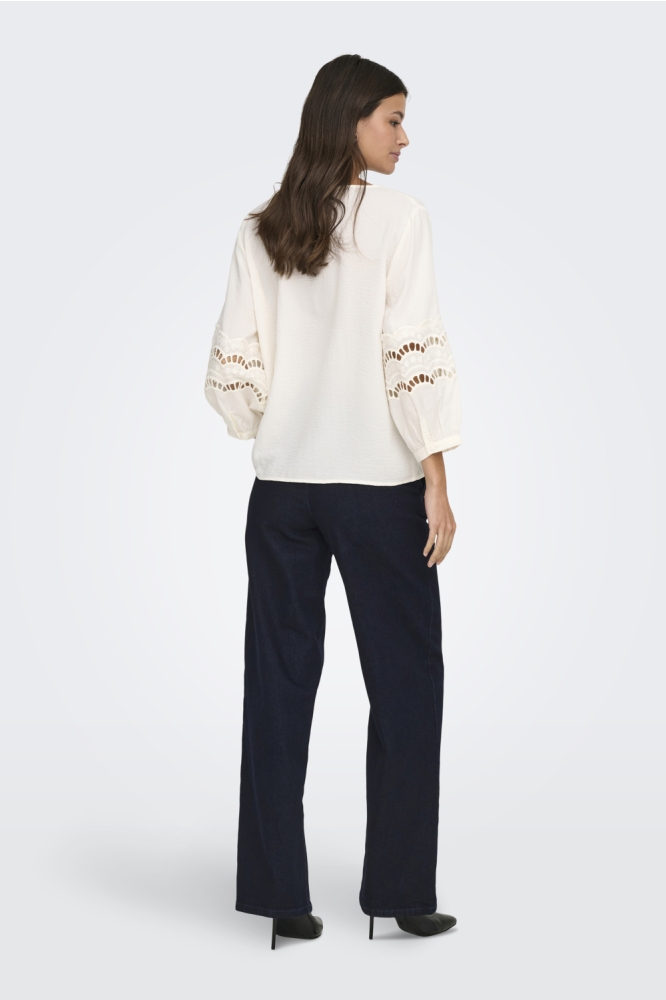 Jacqueline de Yong zwarte dames jeans | Model