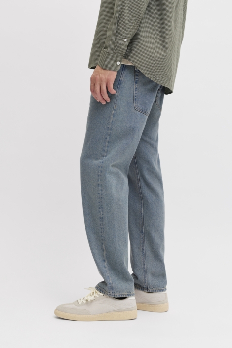 JJ Rebel blauwe heren jeans | Model zijaanzicht