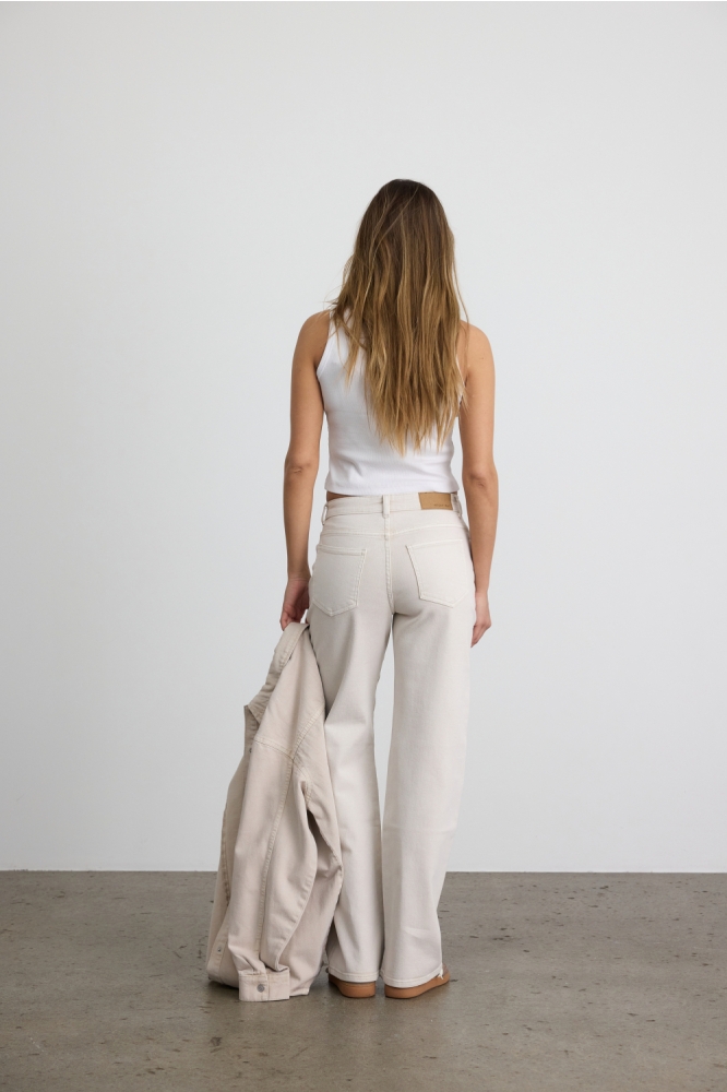 Noisy may beige dames jeans | Model