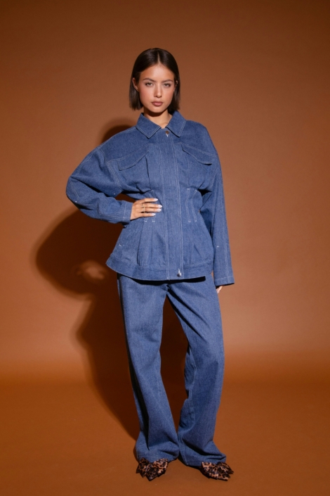 Studio Amaya blauwe dames broek | Model