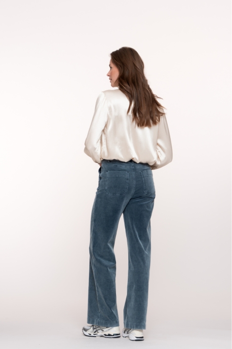 Geisha blauwe dames broek | Model achteraanzicht