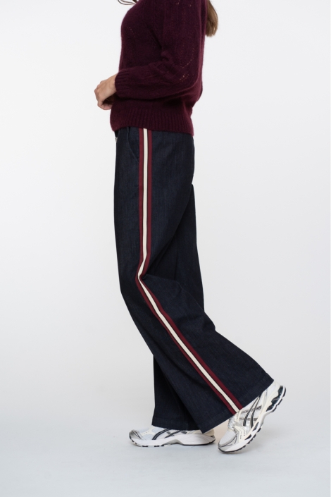 Geisha blauwe dames jeans | Model zijaanzicht