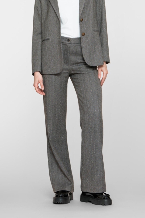 Geisha grijze dames broek | Model vooraanzicht