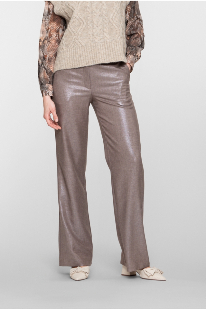 Geisha taupe dames broek | Model vooraanzicht
